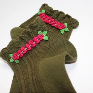 New handmade embroidered flowers socks